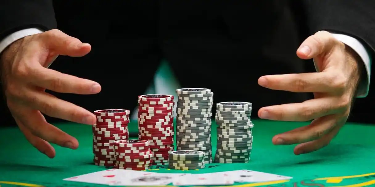 Filipino player enjoying mobile sports betting and casino games on bl77 platform
